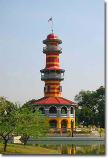 Torre mirador del palacio Bang Pa-In