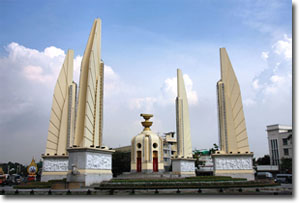 Monumento a la Democracia cerca de Khao San Road