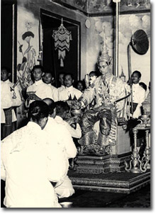Coronación del Rey Bhumibol Adulyadej en 1950