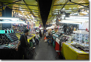 mercado nocturno en Patpong, Bangkok