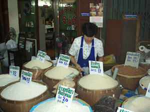 arroz en un mercado de Chiang Mai