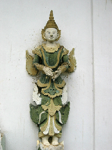 escultura en el templo Wat Phra Tat Lampang Luang