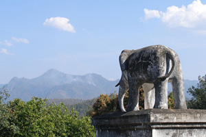 Estatua de un elefante en Mae Hong Son