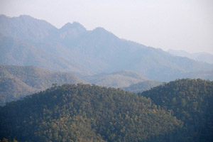 paisaje de montañas cerca de Mae Hong Son