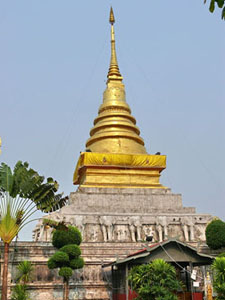Templo Wat Phra That Chang Kham, Nan