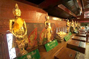 en un templo de Phitsanulok