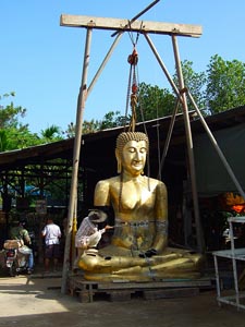 Fabrica de imágenes de Buda en Phitsanulok