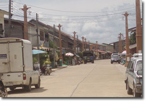 una calle de la vieja ciudad de ko lanta
