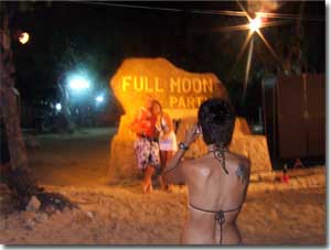 en la fiesta de luna llena en Ko Pha Ngan