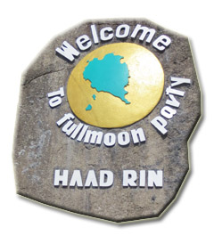 cartel de piedra anunciando Haad Rin