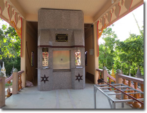 crematorio en un templo de Mae Nam, Ko Samui