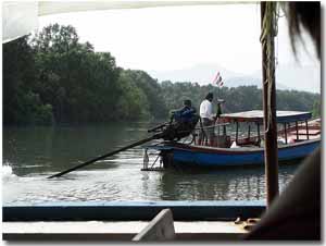 Barcos en un rio de Ranong