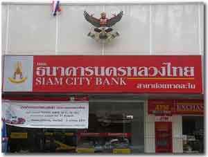Fachada de un banco en Surat Thani
